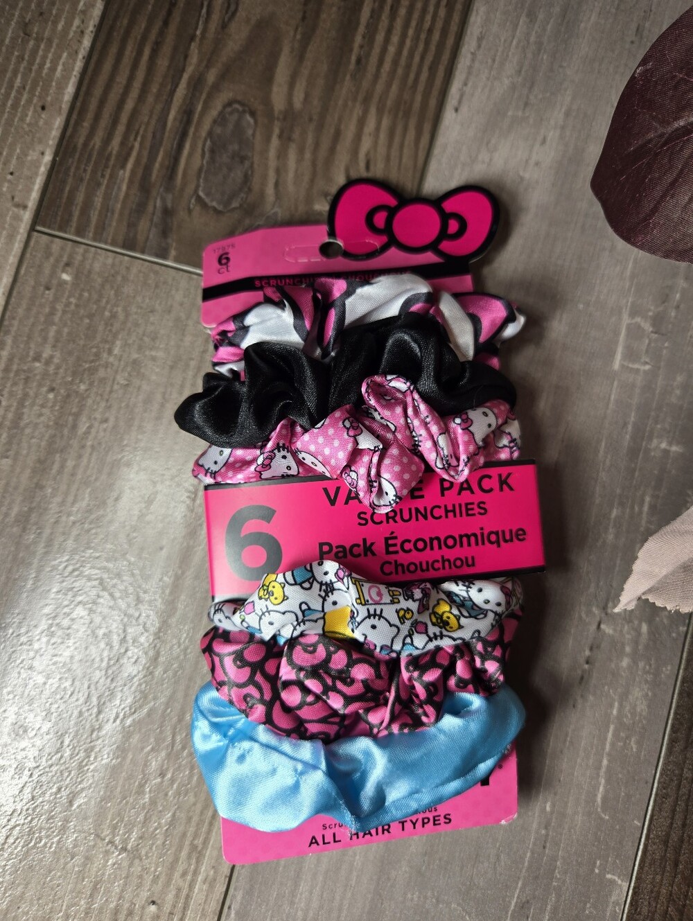 NWT Goody x Hello Kitty Pink Black White & Blue Kids Scrunchie Set – 6 Pack